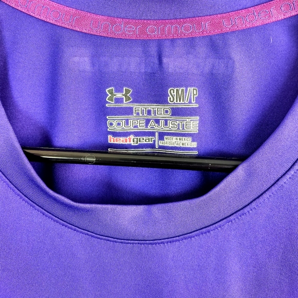 Under Armour Fitted Heat Gear Long Sleeved Shirt - Picture 2 of 3